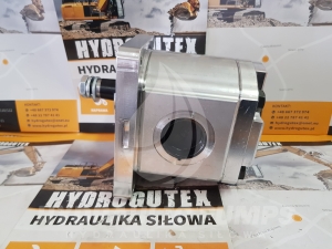 Pompa hydrauliczna zębata WPH Wrocław PZ3-40/16-2-122  /  3PZ4-40/22-2-122