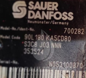Pompa hydrauliczna tłoczkowa Sauer Danfoss 700282   90L180-KA-5-CD-80-S-3-C8-J-03-NNN-35-35-24